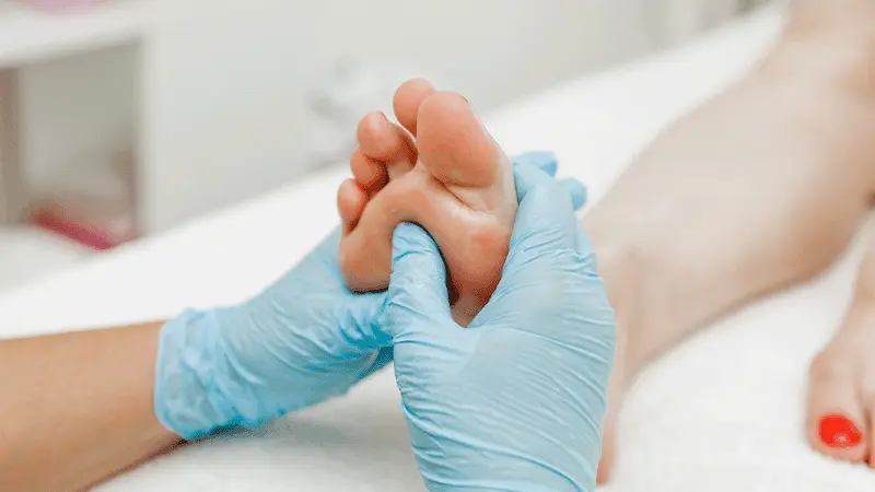 Proper Shoe Selection and Recommendations to Protect Foot Health