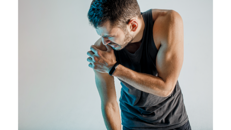 Omuzda Kas Zedelenmesi Belirtileri